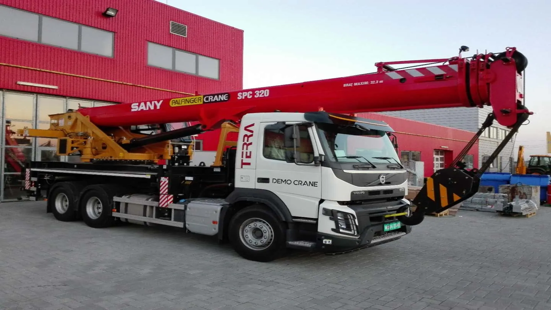 Truck mounted crane in action